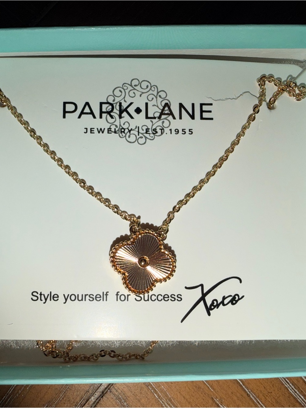 Park Lane Foxy necklace  Clover Pendant - Gold Finish